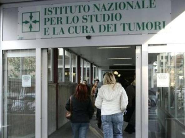 Napoli, al Pascale asportati 8 tumori dall’unico rene funzionante di una paziente