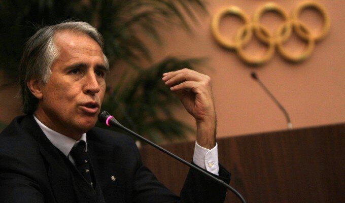 Coronavirus, Malagò: ‘La Figc fermi la Serie A come tutti gli sport’