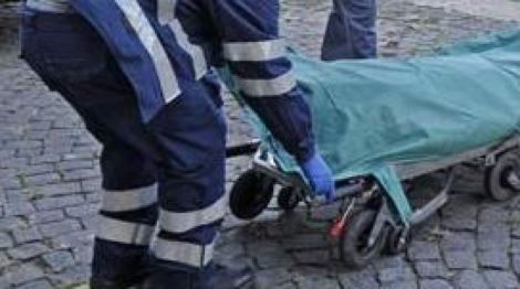 Napoli, operaio cade da un terrazzo ai Quartieri Spagnoli e muore