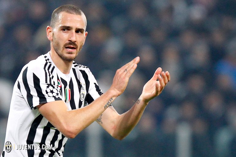 Juventus, Bonucci positivo: salta il derby e il Napoli