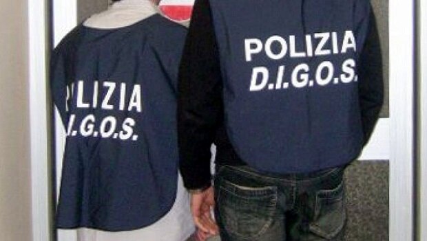 Benevento, la Digos perquisisce Comando Polizia Municipale