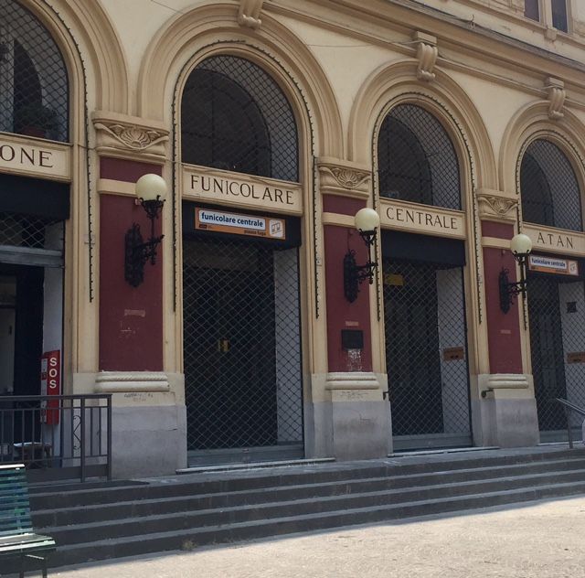 Napoli, funicolare Centrale: ancora uno  stop per un guasto