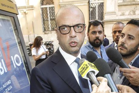 Crisi Italia-Francia: convocato l’ambasciatore francese alla Farnesina