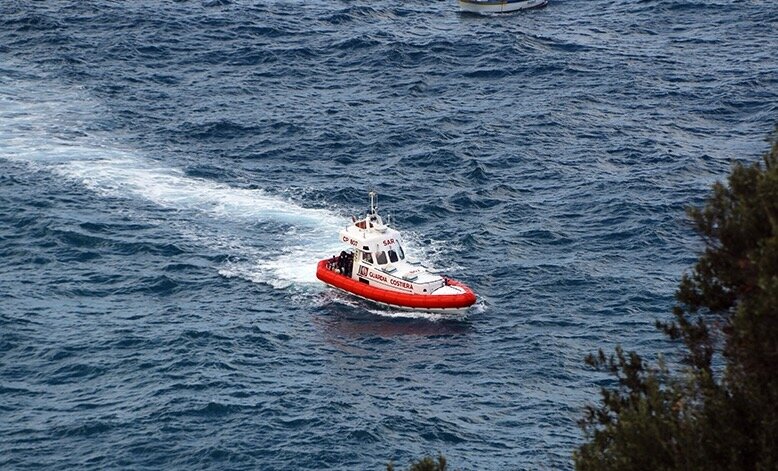 La Guardia Costiera salva 7 persone al largo di Amalfi