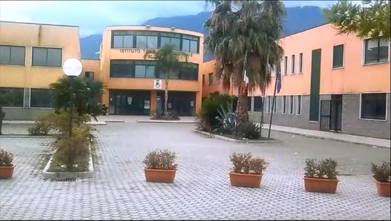 Castellammare, approvati i lavori di ristrutturazione all’Istituto ‘Elia’