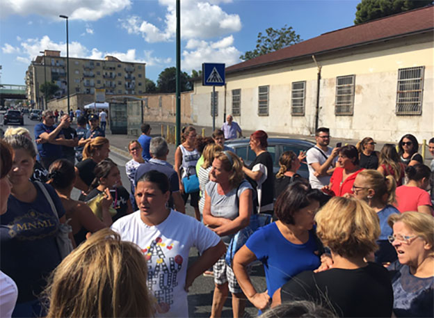 Napoli, annullata la manifestazione di Miano contro l’insediamento rom alla Boscariello