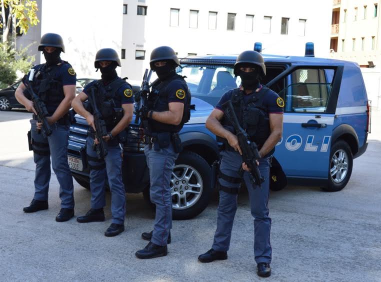 Blitz antiterrorismo in tutta Italia: perquisizioni anche a Napoli