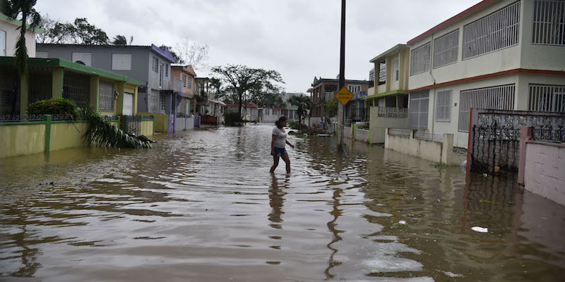 L’uragano Maria devasta l’isola di Porto Rico, evacuate 70mila persone: diga a rischio crollo