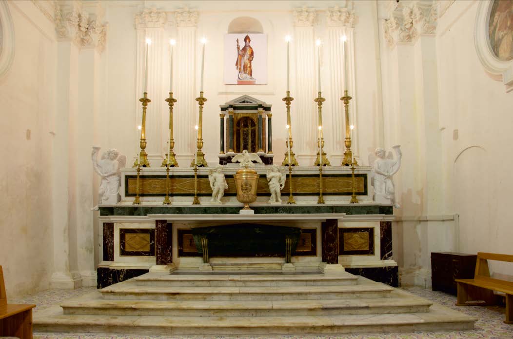 Furto in una chiesa del Salernitano: rubate due statue di San Donato