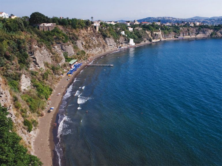 Procida, approvati i lavori per la messa in sicurezza di costone e spiaggia di Punta Lingua