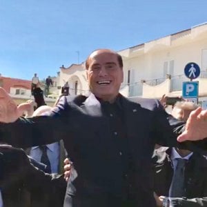 Berlusconi: problemi per arrivare a Ischia ma idee chiare…
