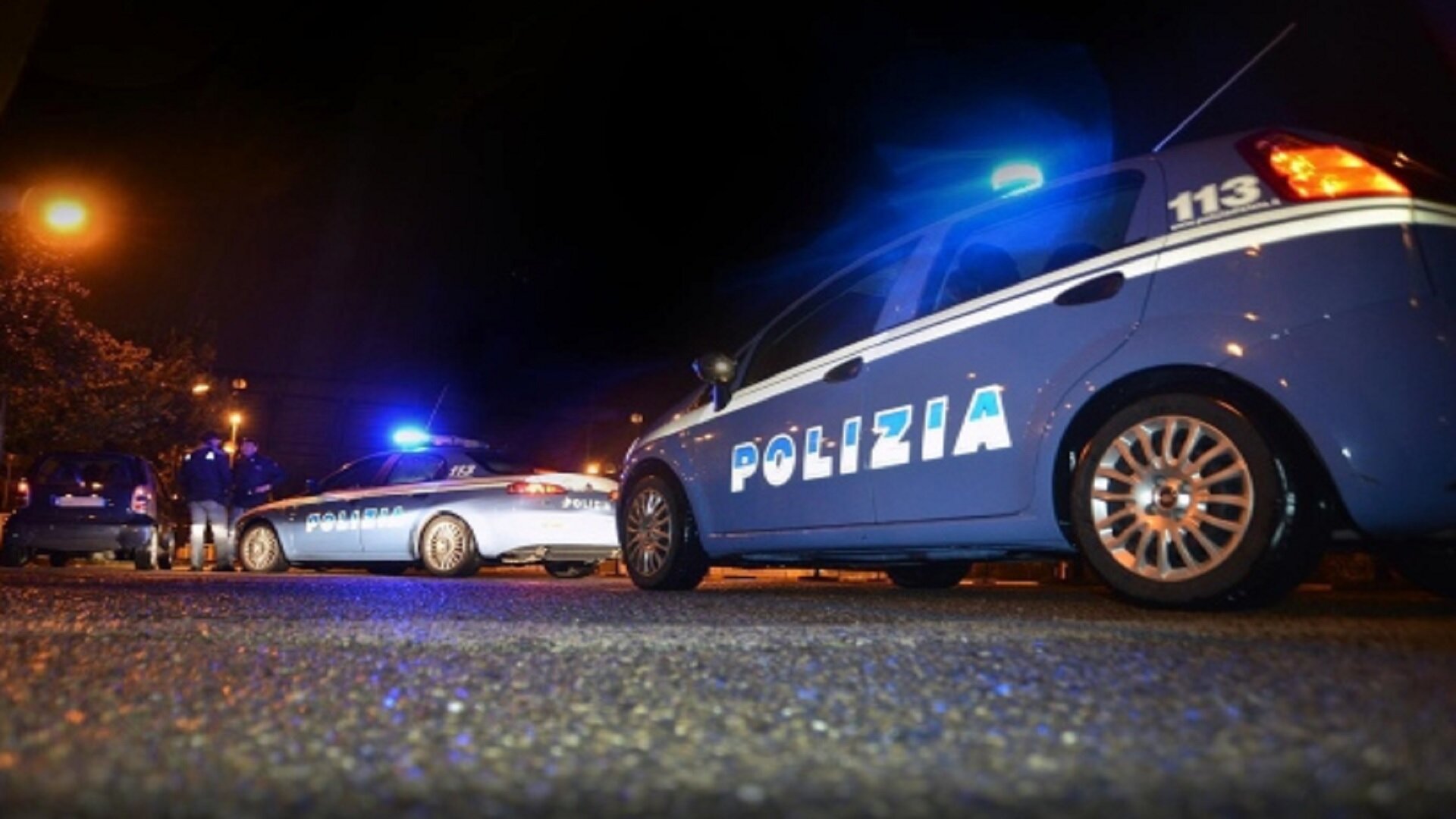 Salernitano permette alla polizia di arrestare un vandalo che a Bologna ha danneggiato 30 auto