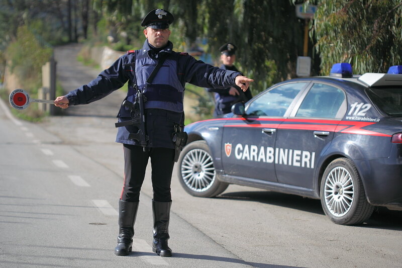 Vico Equense, banda di georgiani bloccati dai carabinieri con arnesi da scasso