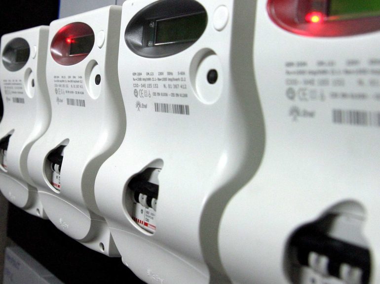 Pozzuoli, furto di energia elettrica: denunciato 53enne