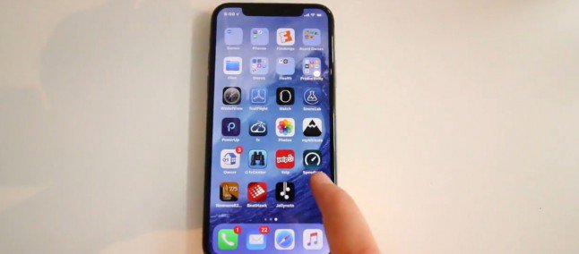 iPhone X protagonista di un video dal vivo, licenziato ingegnere Apple