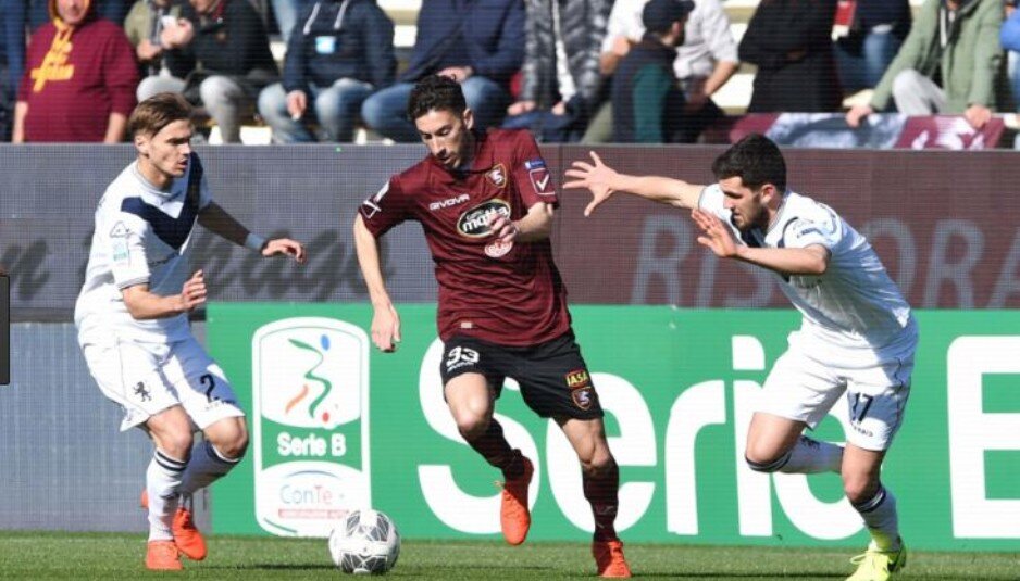 Salernitana-Avellino 2-0: micidiale uno-due granata