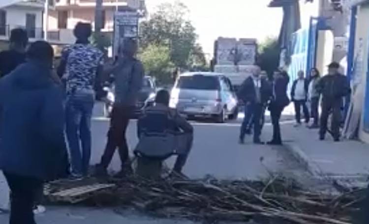 Rivolta degli immigrati dopo gli spari, grave il profugo. Il sindaco di Gricignano: ”Basta nuovi arrivi”