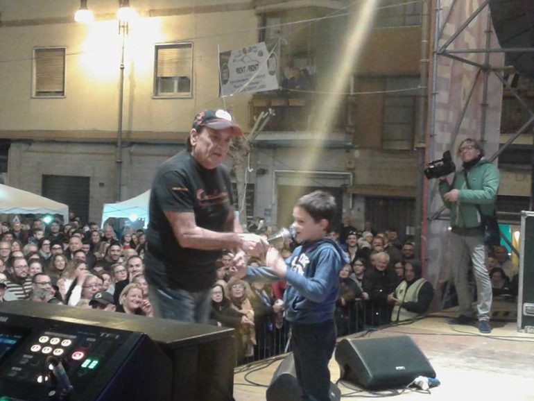 Grande successo per il concerto di Gigione alla Festa del vino di Boscoreale. IL VIDEO
