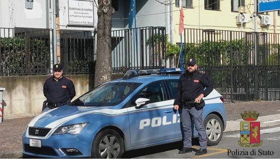 Napoletano arrestato a Cassino: in casa aveva hashish e due pistole finte