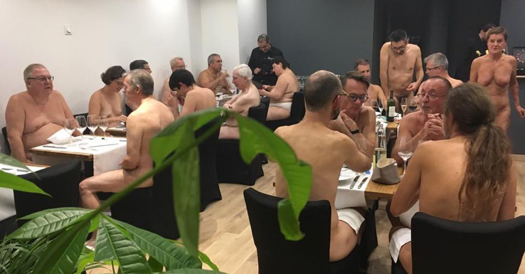 Arriva O’ Naturel, il ristorante per nudisti dove l’unico coperto è il tavolo