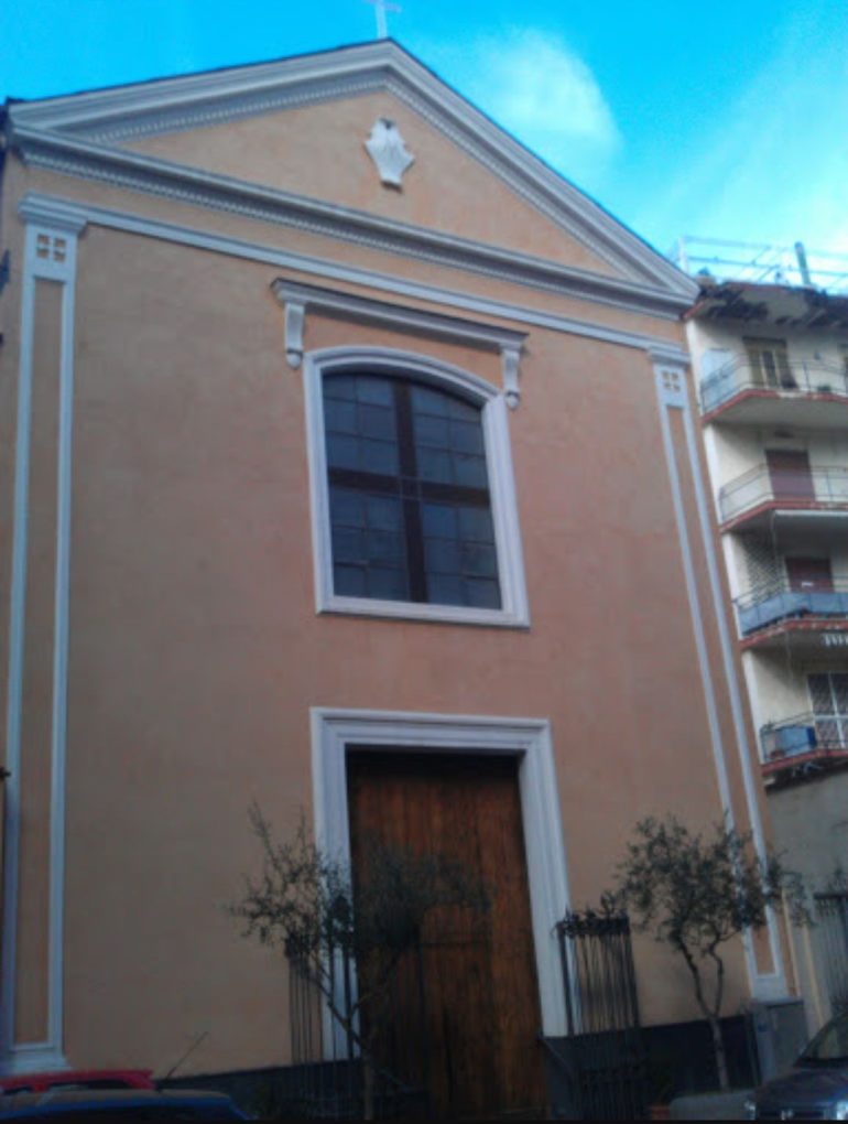 Castellammare, caccia ai ladri di ostie dalla chiesa della Starza