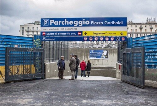 Napoli: ha aperto il nuovo parcheggio di Piazza Garibaldi con 284 posti