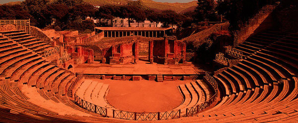Pompei: torna il grande teatro con Pompeii Theatrum Mundi
