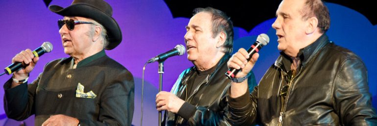 Dik Dik, cinquant’anni di carriera al Teatro Mediterraneo con Mak π 100