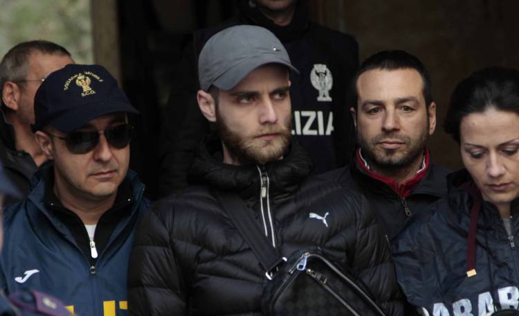 Camorra, le accuse del killer pentito: ”I Lo Russo mi hanno rovinato la vita, abbiamo riempito Napoli di cocaina…”. I VERBALI