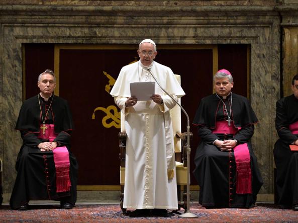 Papa Francesco: ‘Non abbiate paura! Natale é per chi fugge dagli Erode di turno’