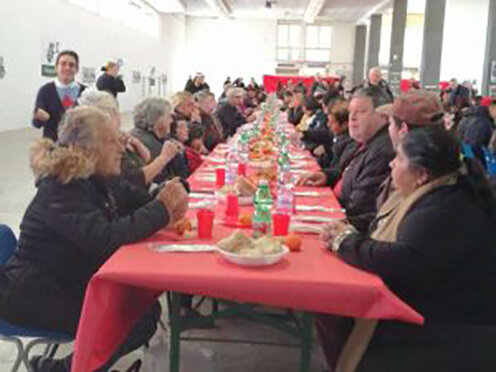 Pasqua: pranzo per 1000 senza fissa dimora alla mostra d’oltremare a Napoli