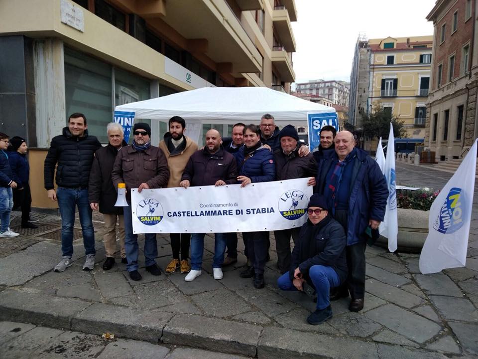 Castellammare: aggrediti i sostenitori di ‘Noi con Salvini’