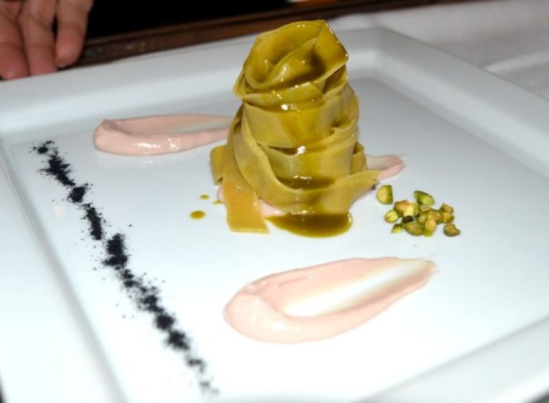 Mangiare fa del bene: a Brusciano le stelle in cucina per beneficenza