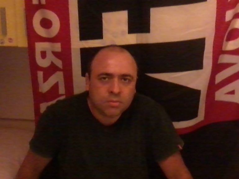 Uomo spara dalla finestra nel Casertano, ferite 5 persone: avrebbe ucciso anche la moglie