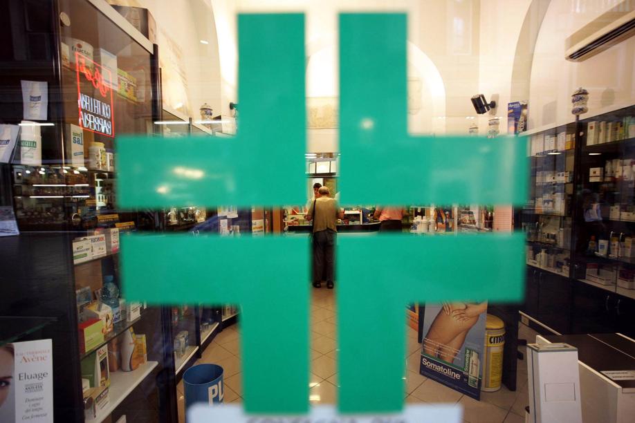 Napoli, l’allarme di Federfarma: ‘In aumento il numero delle rapine in farmacia’