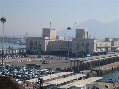 Universiadi: ipotesi copertura cantiere metro al porto Napoli