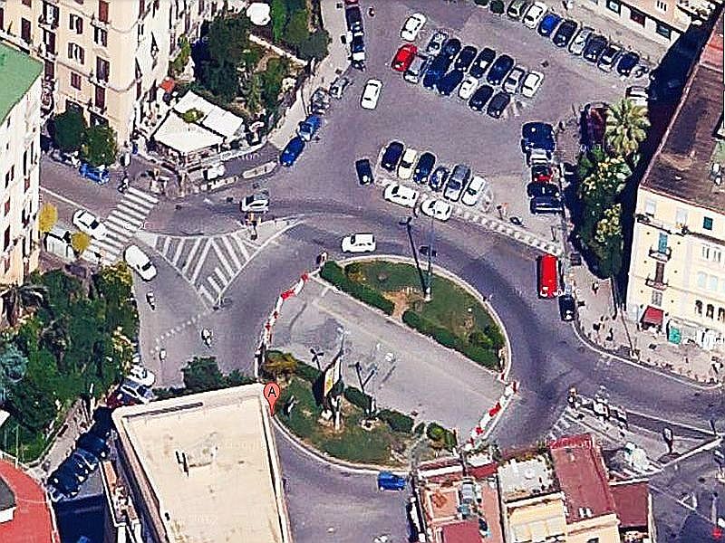Vomero-Arenella: NO ai parcheggi privati su suolo pubblico
