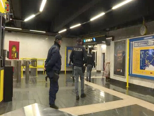 Baby gang, un 15enne ‘pentito’ ha aiutato la polizia a trovare il branco che assalì Gaetano