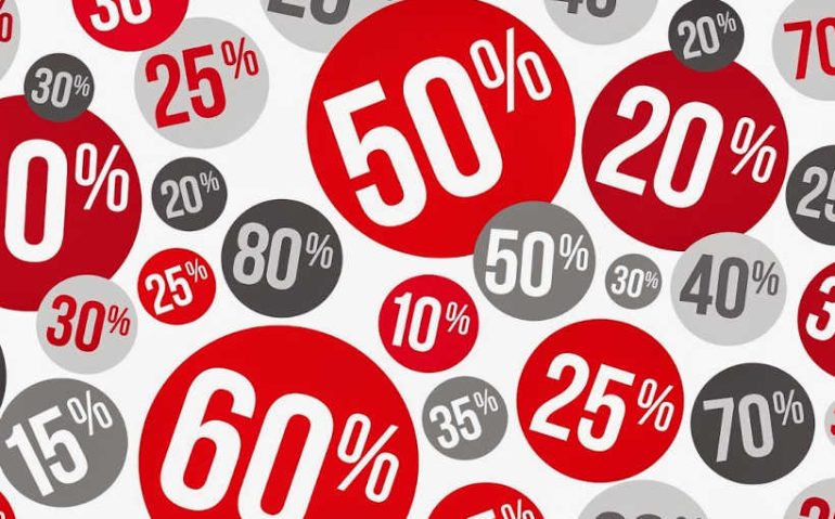 Saldi: a Napoli partenza fiacca e previsioni al ribasso