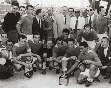 Napoli-Spal: il ricordo della Coppa e del Petisso