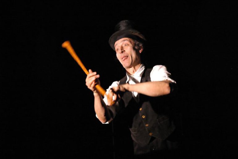 ‘Passando per Pessoa’ di e con Eugenio Ravo in scena a Teatro Elicantropo di Napoli