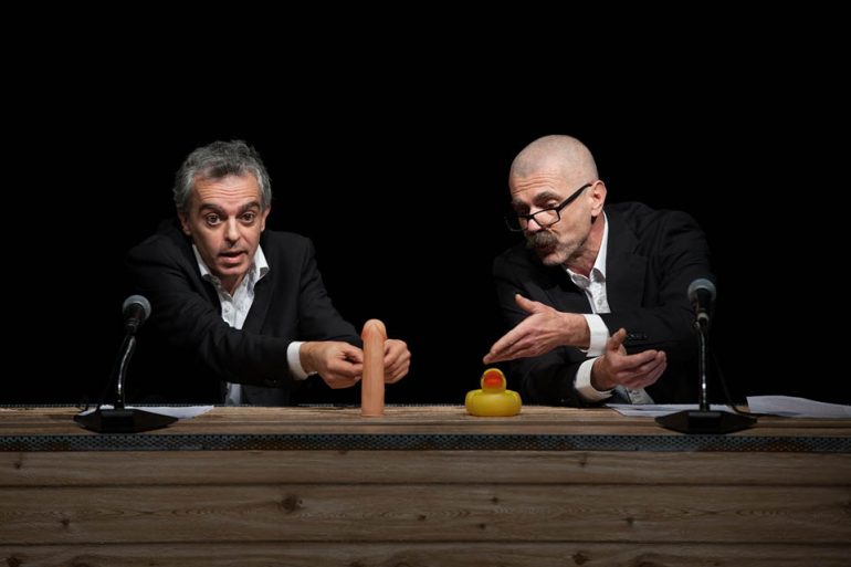 Al Teatro Civico 14 ‘Trattato di Eocnomia’, con Roberto Castello e Andrea Cosentino