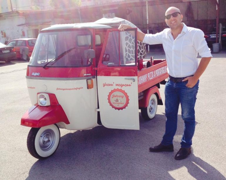 Street food: un’Ape Car con forno a legna. L’ultima invenzione di Giovanni Kahn della Corte