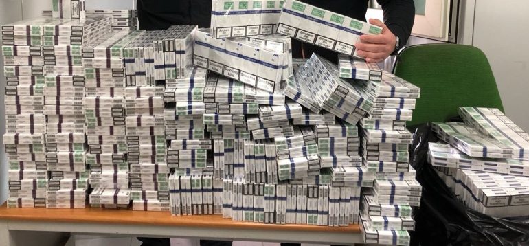 Mondragone, trasportava 50 chilogrammi di ‘bionde’: arrestato