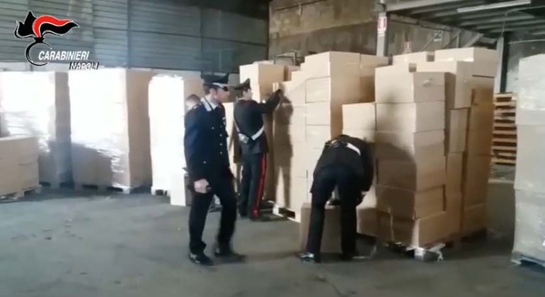 Ercolano, 8 tonnellate di ‘bionde’ nel capannone della ditta dei parcheggi: arrestata 51enne