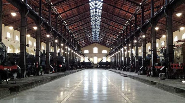 A Pietrarsa magia per bimbi, un trenino a vapore alto 50 cm