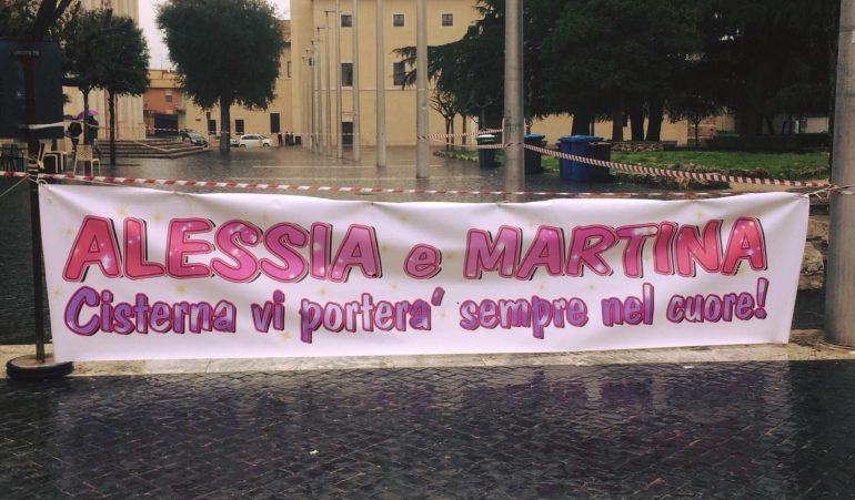 Strage di Cisterna: proclamato il lutto cittadino per i funerali di Alessia e Martina. Una navetta accompagnerà i compagni di scuola