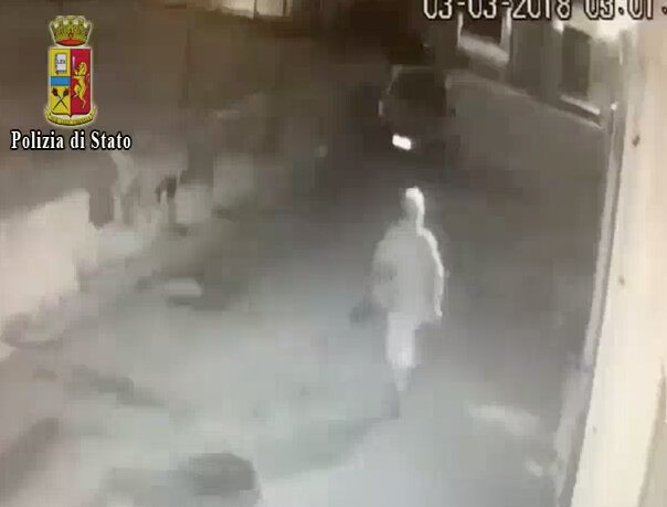 Napoli: Il video che incastra i tre baby assassini della guardia giurata