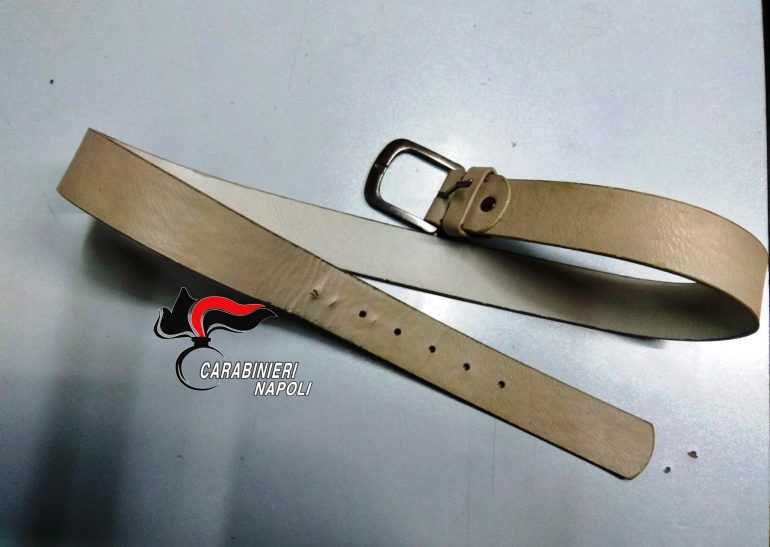 Ercolano, manda mamma, sorella e fratello in ospedale per i soldi della droga: arrestato