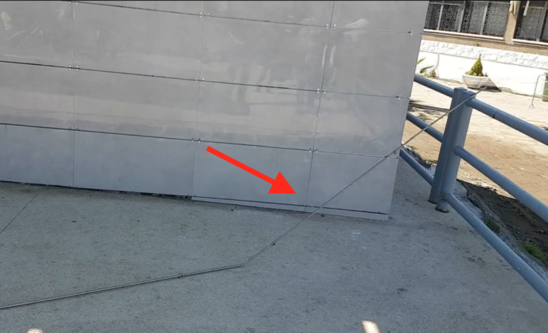 Castellammare. Paura in Villa: cede un pezzo di ringhiera